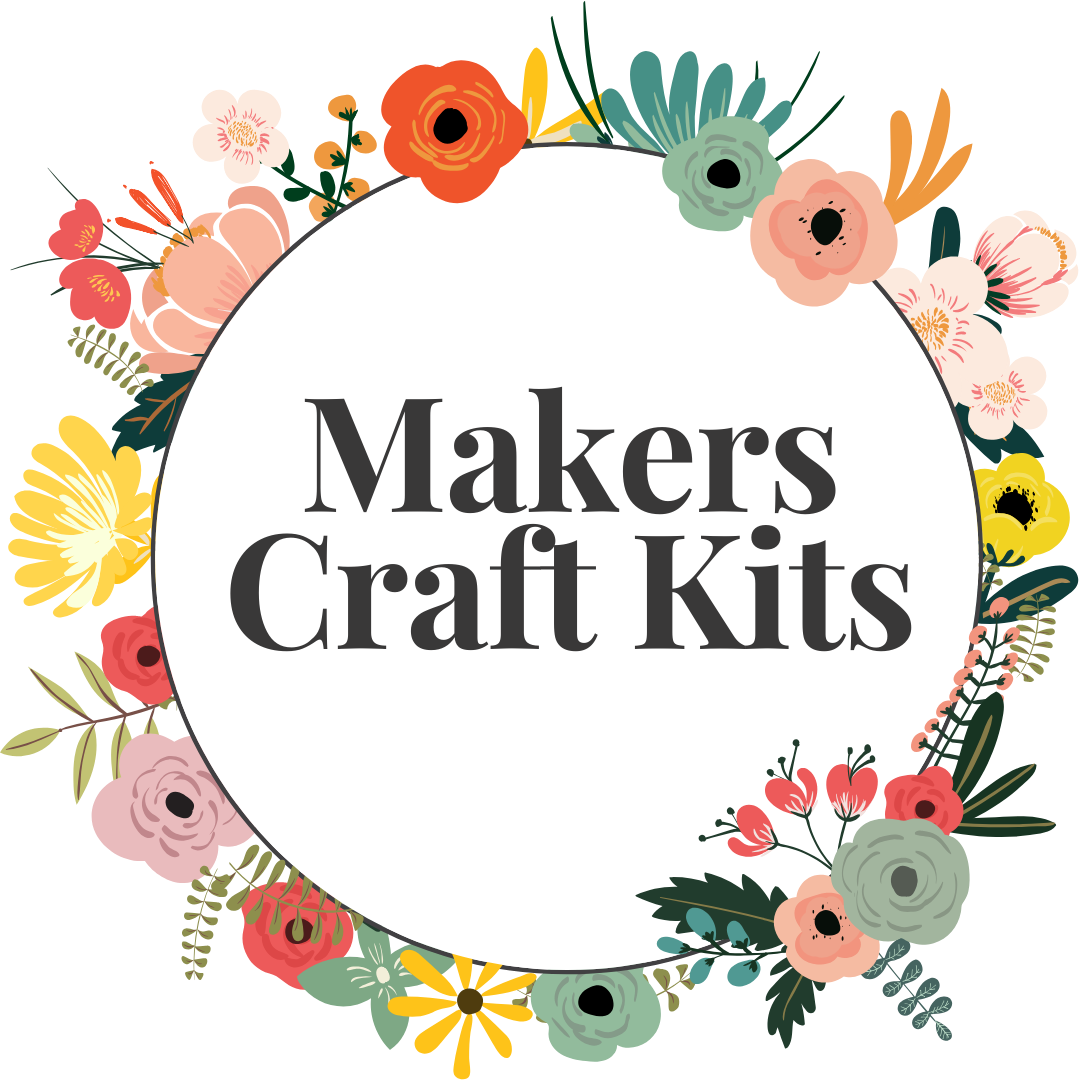 Hunter Green Chunky Knit Yarn – Makers Craft & Paint Nite Kits
