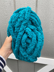 Teal Chunky Knit Yarn – Makers Craft & Paint Nite Kits