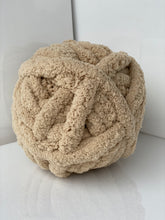 Load image into Gallery viewer, Customized Pre-Made Chunky Knit Blanket
