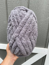 Load image into Gallery viewer, Charcoal Gray Chunky Knit Yarn
