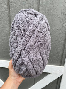 Charcoal Gray Chunky Knit Yarn