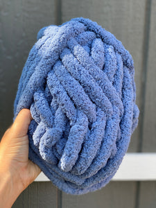 Country Blue Chunky Knit Yarn