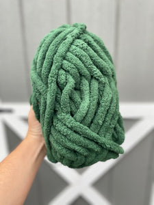 Hunter Green Chunky Knit Yarn