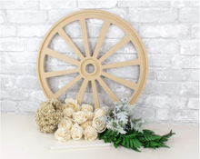 Load image into Gallery viewer, Sola Flower Wagon Wheel Craft Kit
